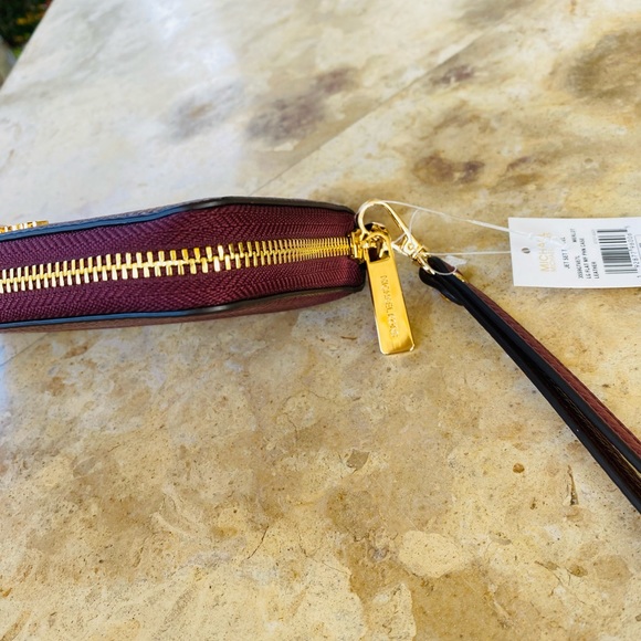 NWT - Picture 5 of 8